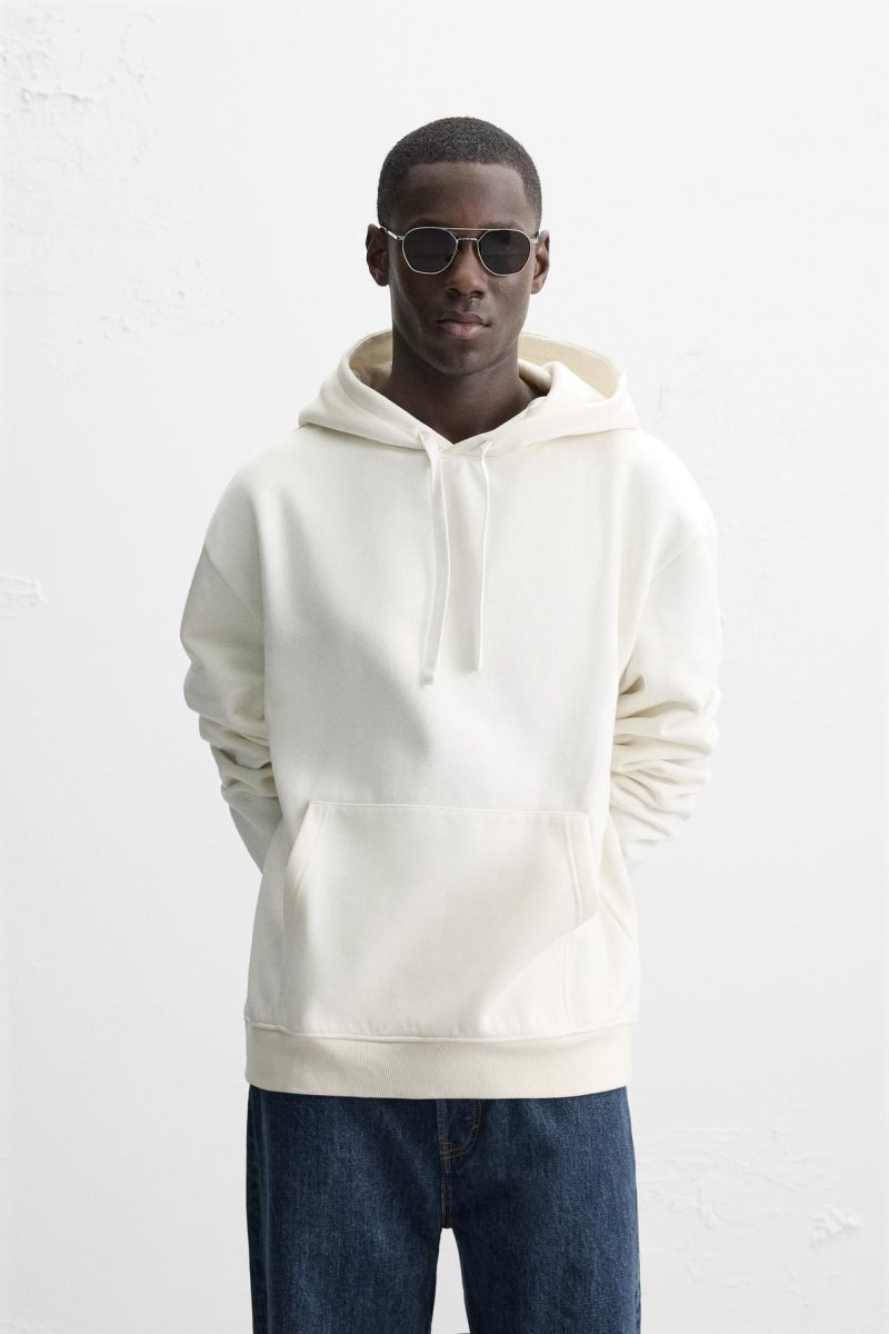 BASIC HOODIE WITH HOOD