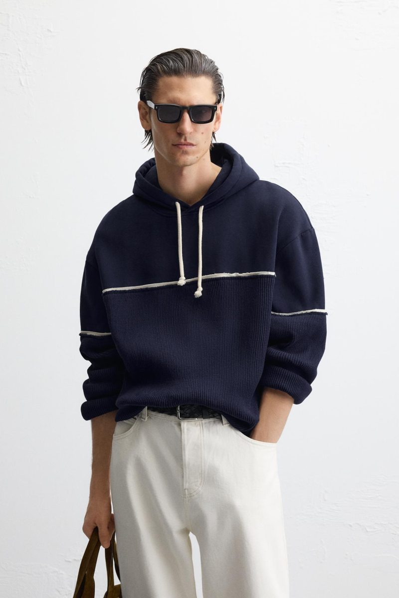 RELAXED FIT SWEATSHIRT WITH CONTRAST DETAILS